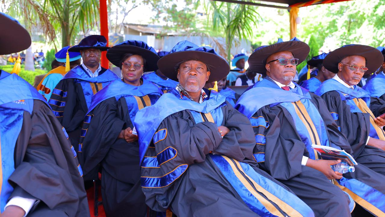 2025 GRADUATION CEREMONY - Photo 7