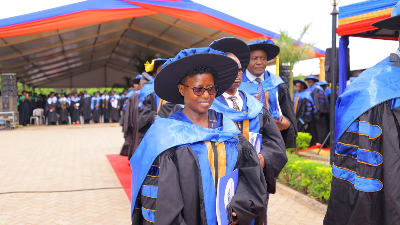 2025 GRADUATION CEREMONY - Photo 11