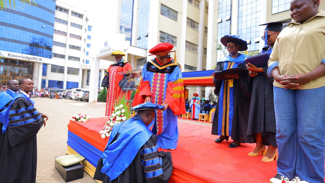 2025 GRADUATION CEREMONY - Photo 19